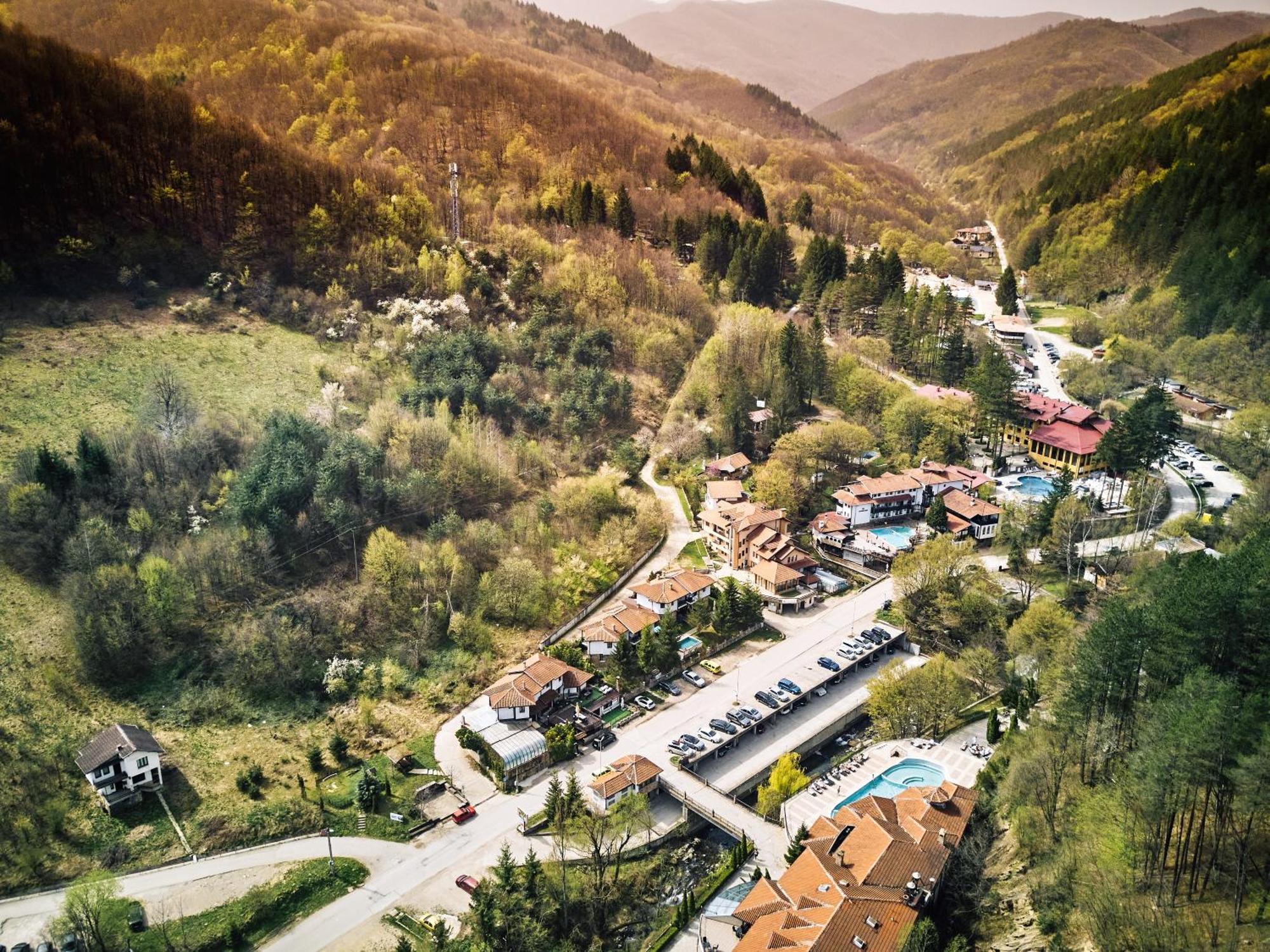 Вълеви Къщи Chiflik Exterior photo